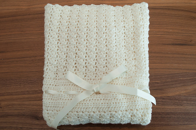 Ravelry: Minimis Stroller Blanket pattern by Joy of Motion Crochet