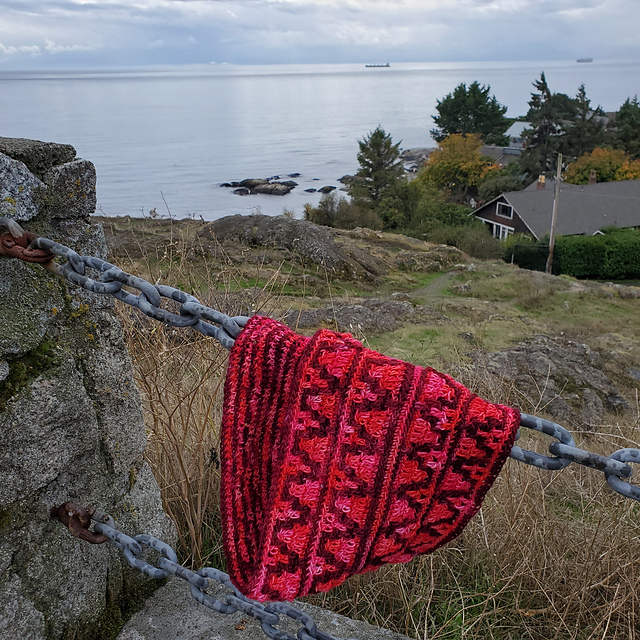 Zig Zag Mosaic Cowl