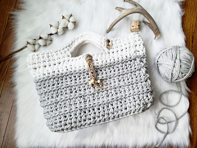 Waves Tote Bag