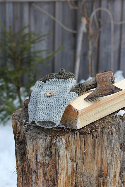 Old Barn Mittens