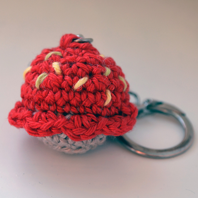 Cupcake keyring
