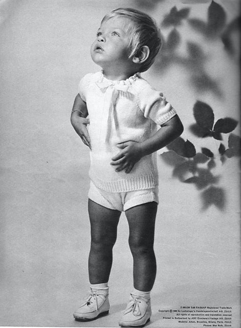 1350 Boy's sweater with matching trousers
