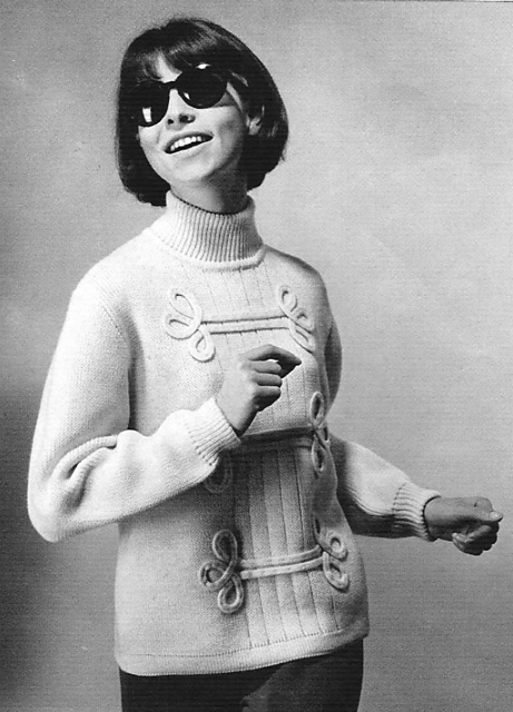 1381 Lady's sweater