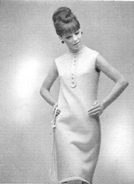 1408a Lady's dress