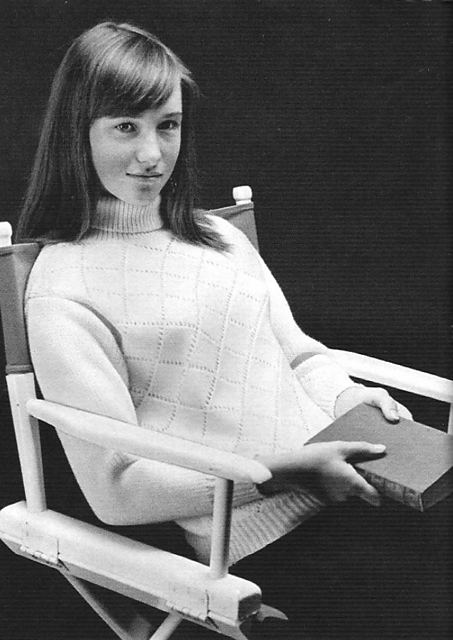1424 Girl's sweater