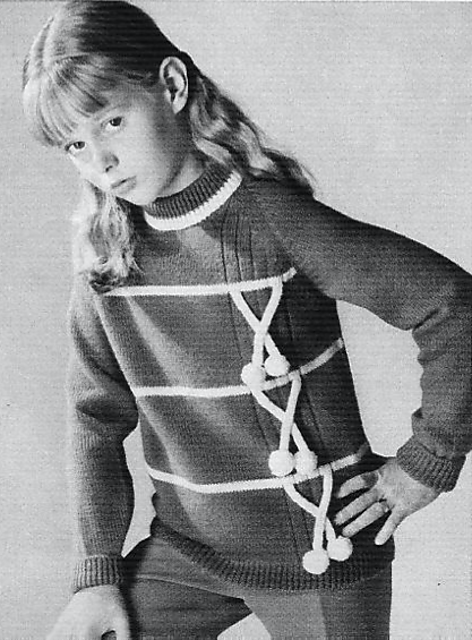 1469 Child's sweater with white trimming