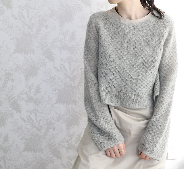 Little yan pullover