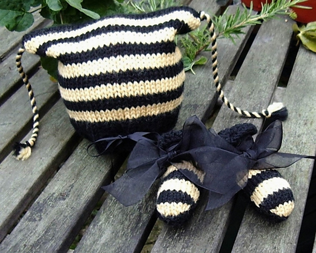 Baby Bee Hat & Booties