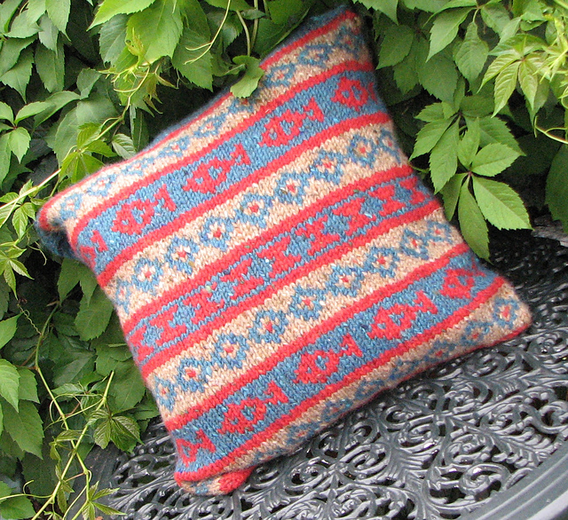 Anashua Fish Pillow