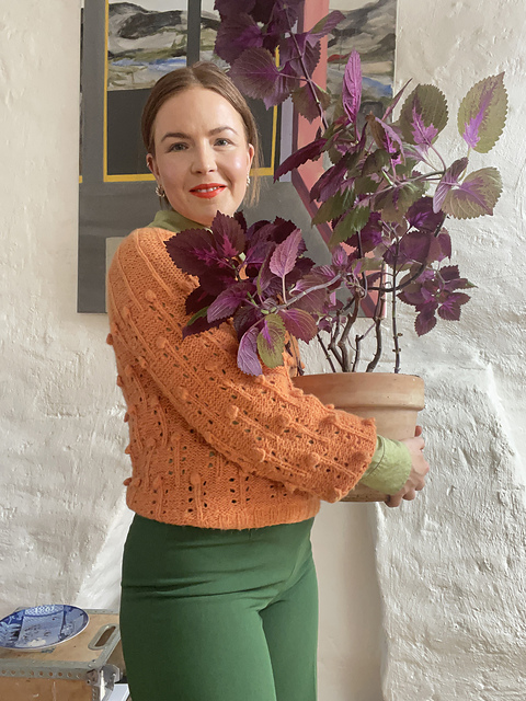 Fleurir Sweater