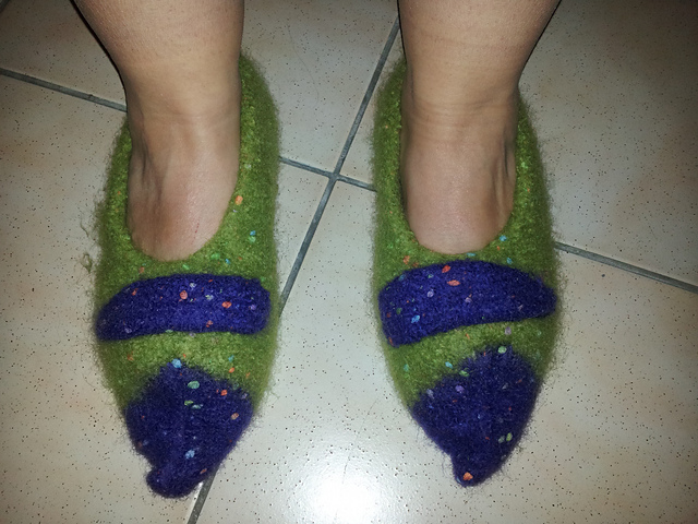 # 14 Schuhe mit Schnalle