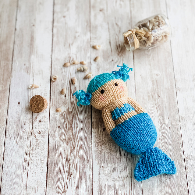 Ravelry: Mermaid Friends pattern by Esther Braithwaite