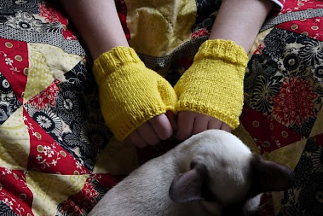 Dead Simple Fingerless Mitts