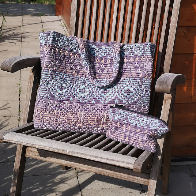 Ravelry patroon: Evelyn's "Still playing with patterns"