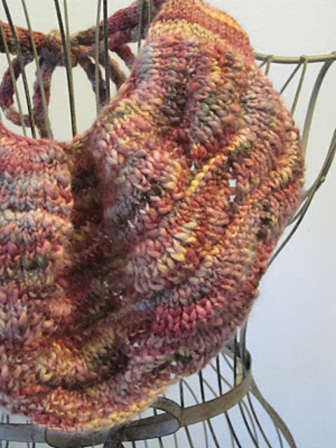 Bear Track Cowl
