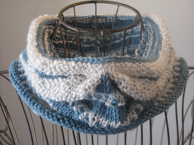 Porcelain Moon Cowl
