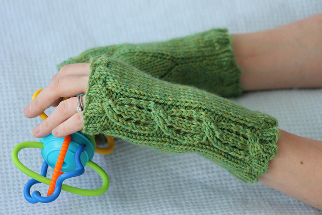 Lace Cable Fingerless Gloves