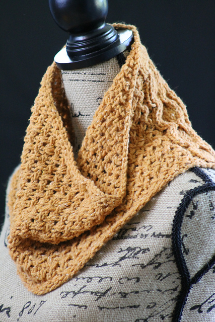 Honey Cowl