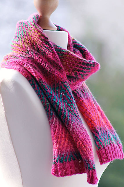 Zigazig Ah Scarf
