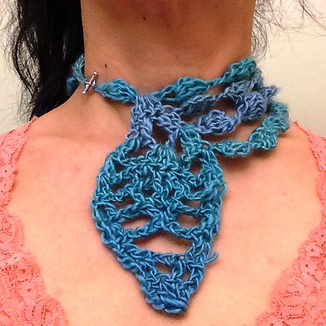 Raindrop Choker Necklace
