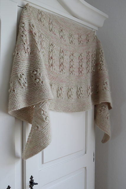 FRUEHLING Shawl