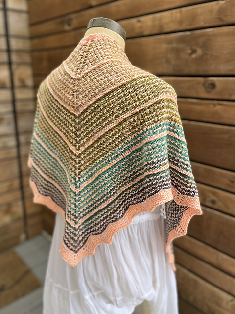Tulipalooza Light Shawl