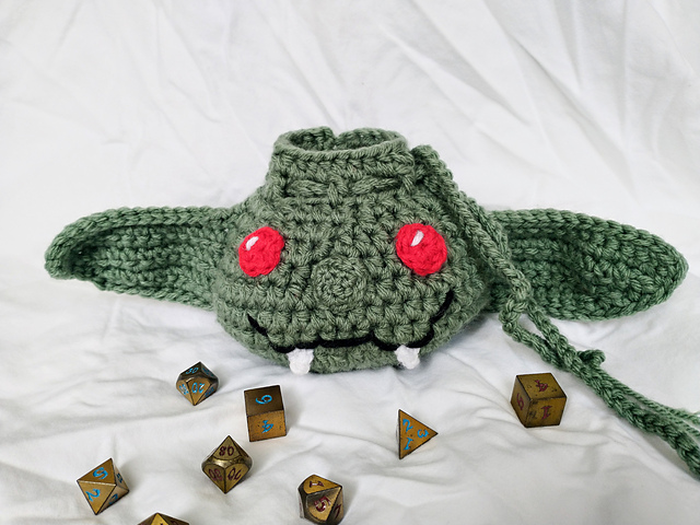 Ravelry: Goblin Dice Bag pattern by Elisabeth Kamakawiwoole