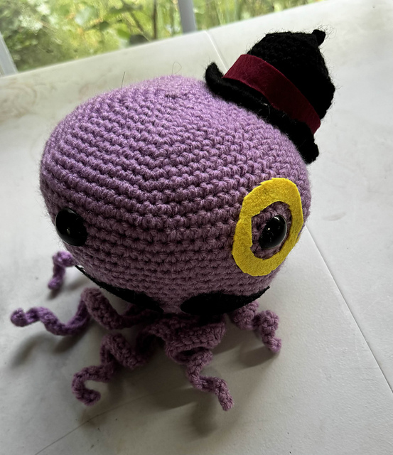 Oswald the Old-fashioned Octopus