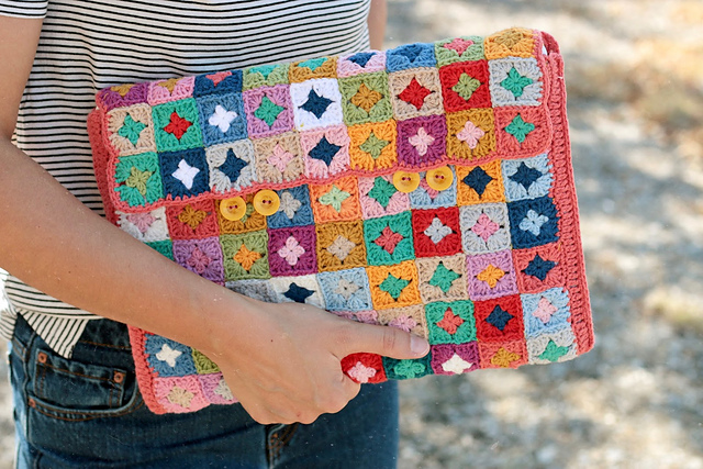Granny Square Laptop Cover