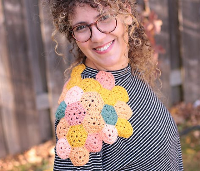 mini hexagon shoulder