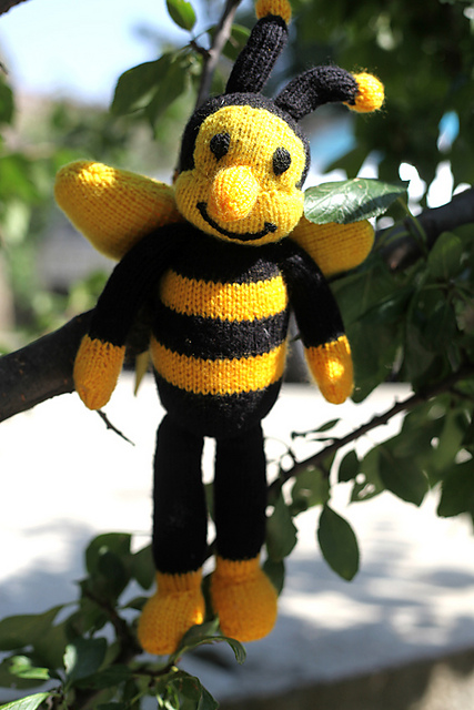 BEE