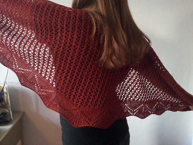 Carmin'ors Shawl