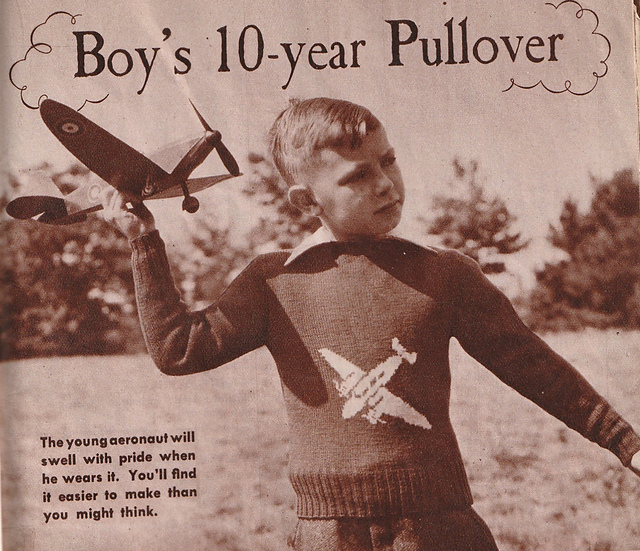 Boy's 10-year Pullover