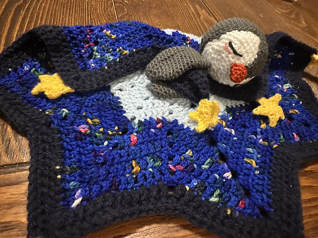 Peter the Penguin Lovey
