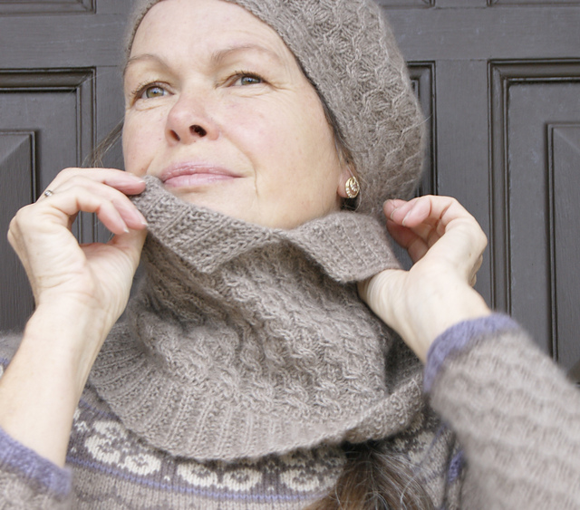 Pomerol Cowl