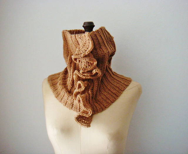 Sassy Cowl