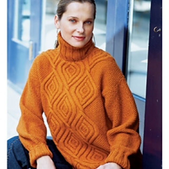#09 Cabled Pullover