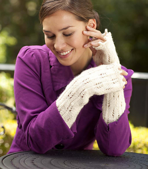 Lace Fingerless Gloves