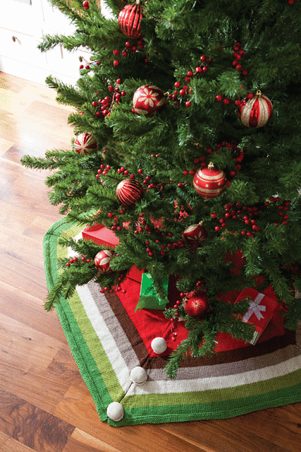 Snowball Tree Skirt