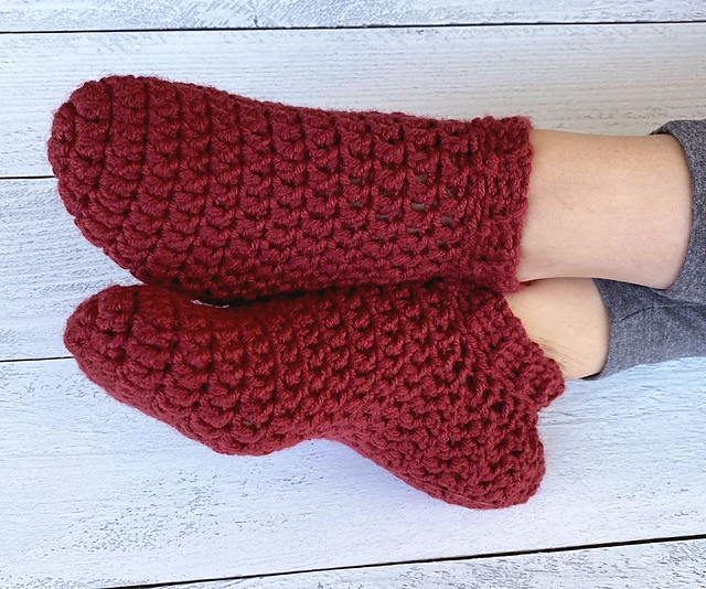 Crochet patterns for socks and online slippers