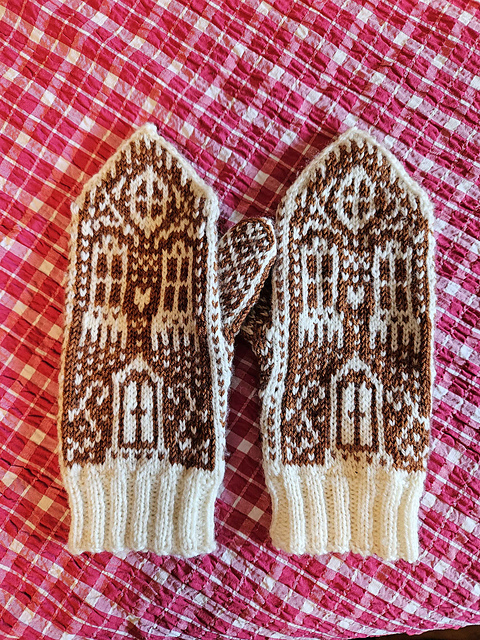 Gingerbread House Mittens