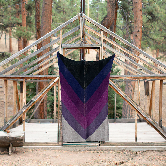 Heirloom Chevron Throw