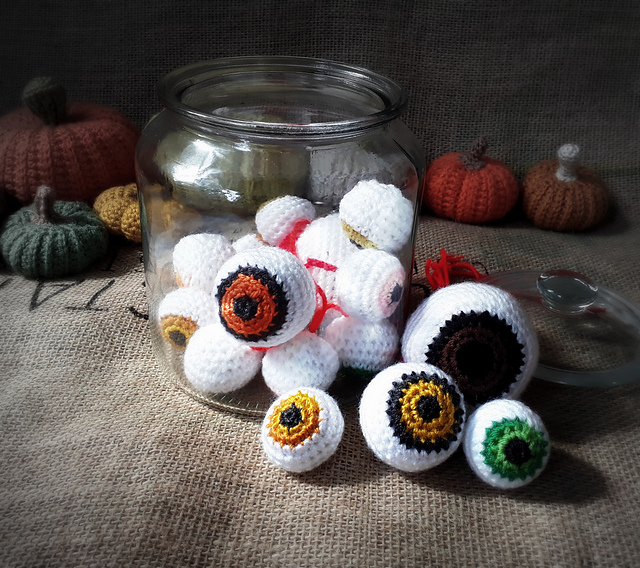Amigurumi Eyeballs