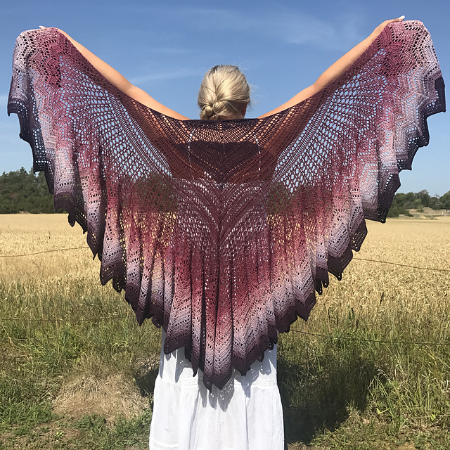 The Heart Collector shawl