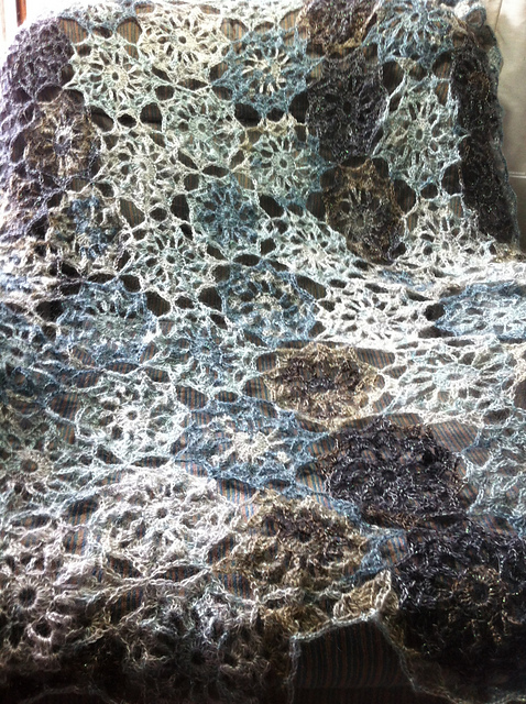 Medallion Throw #99423