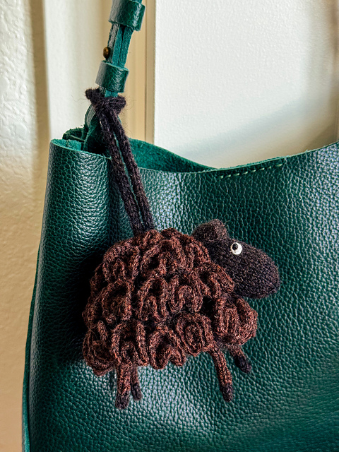 Ravelry: Tennyson the Sheep pattern by Cassandra Jones