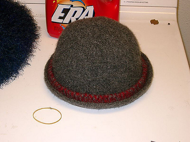 Narrow Brim Style Hat