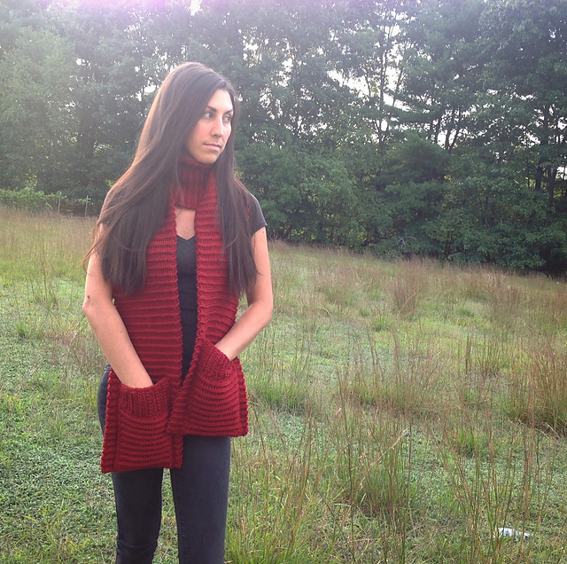 Ribbed Pocket Scarf