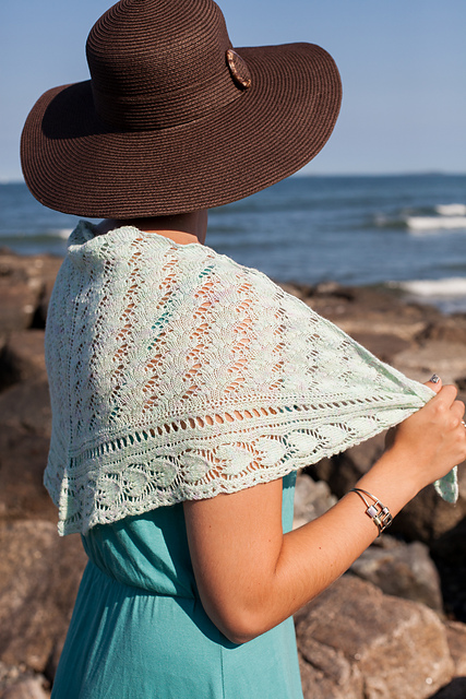 Pattern Flyleaf Ravelry: Flyleaf Shawlette pattern by Michelle Miller