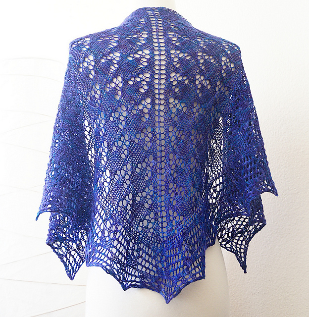 Raventwist Star Maiden Shawl